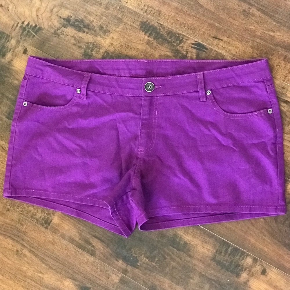 City Streets Purple Size 17 Shorts!💜